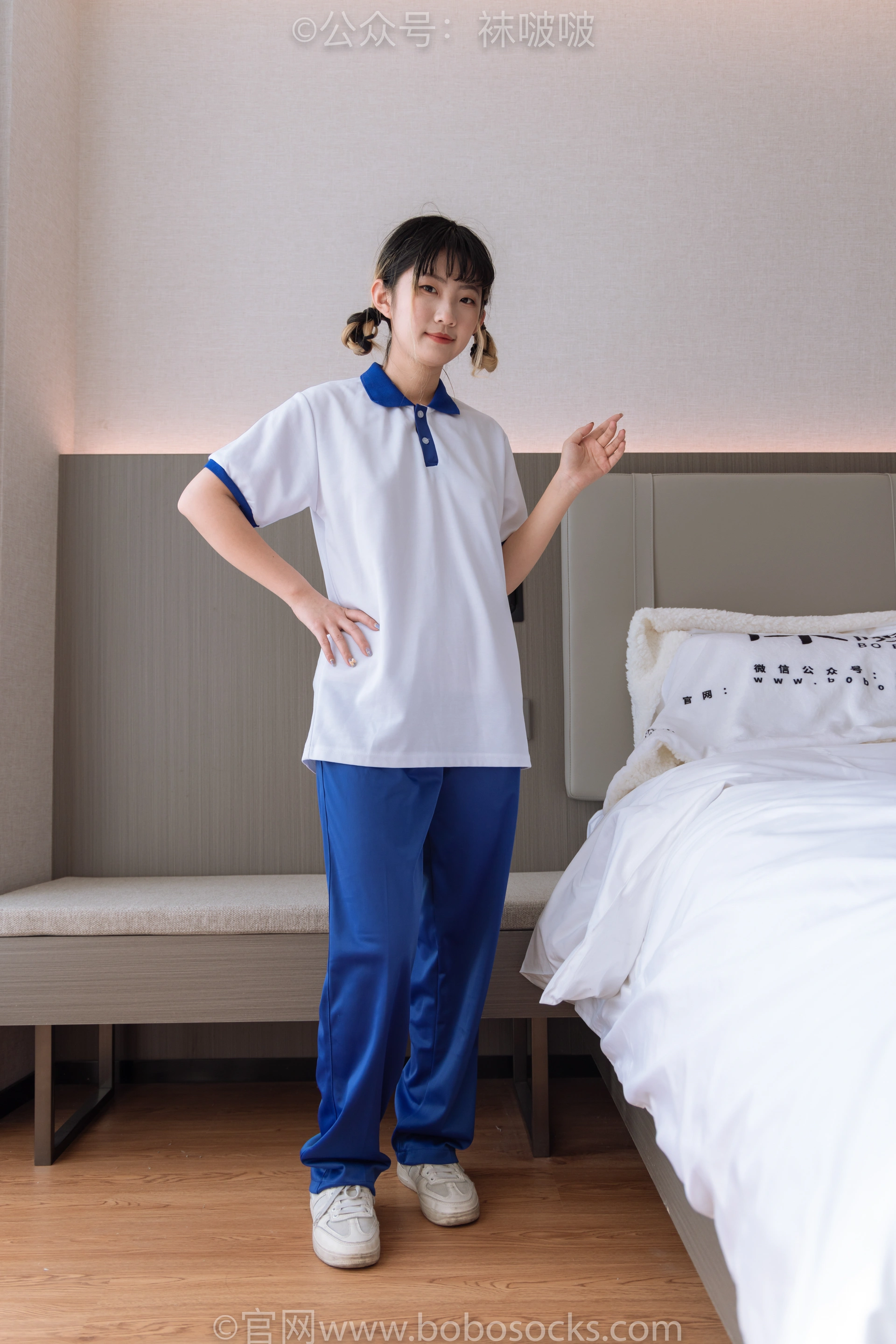 [BoBoSocks袜啵啵]NO.042 砂糖-校服、板鞋、白棉袜、油亮白丝 1